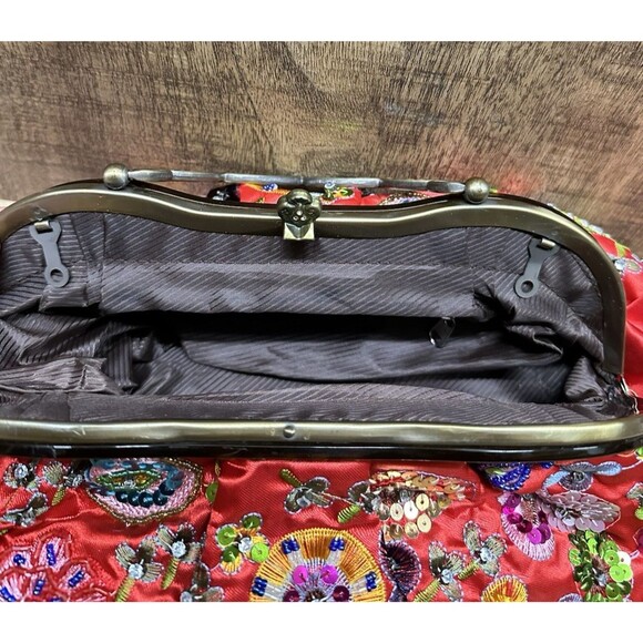 Y2K - Vintage red beaded embroidered purse with top handle and crossbody chain - Picture 12 of 14